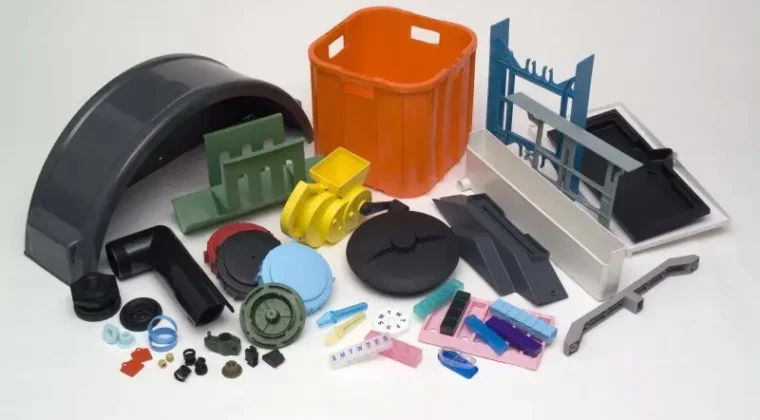 Plastik Enjeksiyon ile Hafif ve Güçlü Malzemeler